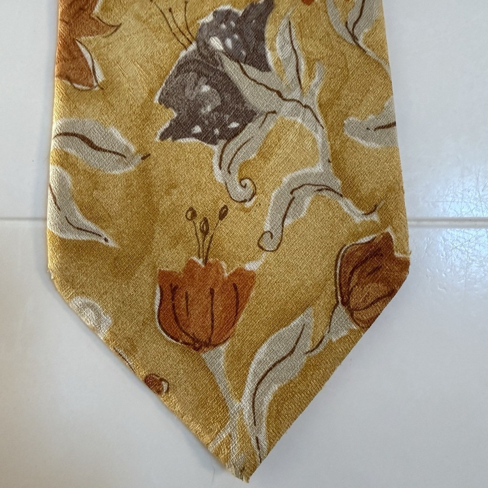 Ermenegildo Zegna Tie Necktie, Gold Floral, 3 7/8" W, 58" L, Excellent Condition